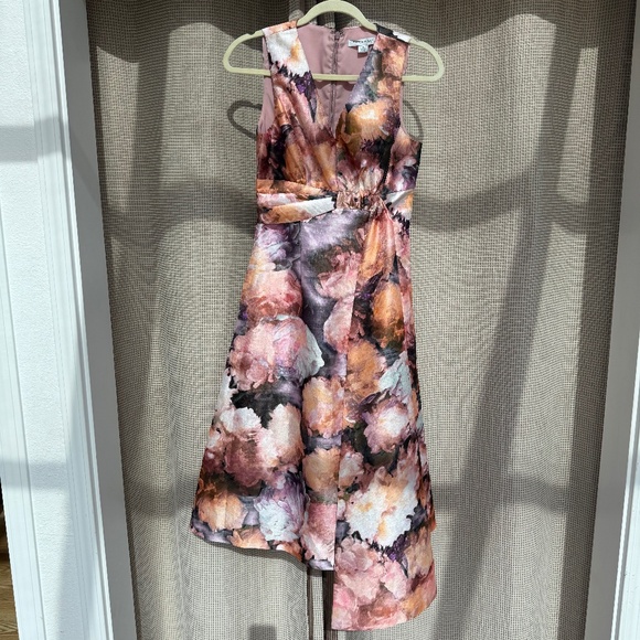 Kay Unger Dress Lani midi sleeveless pink / lavender,floral size 4 - Picture 3 of 10